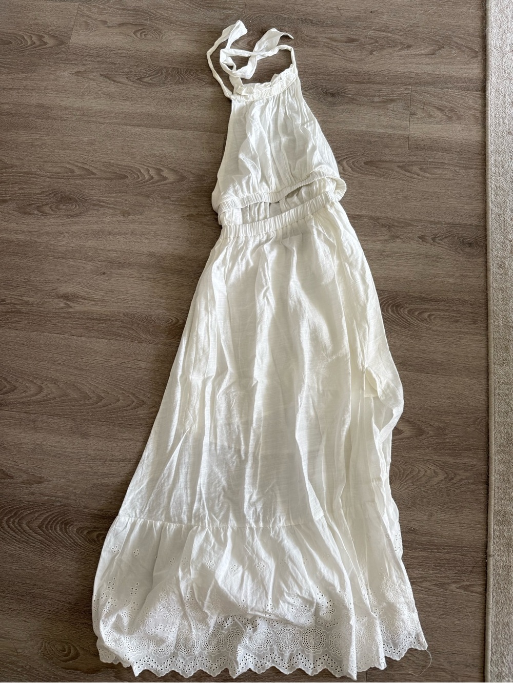 Here Comes the Sun White Backless Halter Maxi Dress. Size Large
